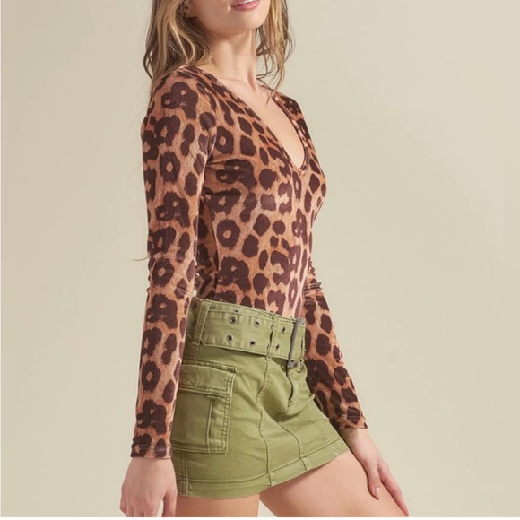 Spirithoods JAGUAR LONG SLEEVE VELVET BODYSUIT | WOMEN'S - Picture 5 of 9